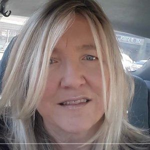 Meet your Posher, Michele